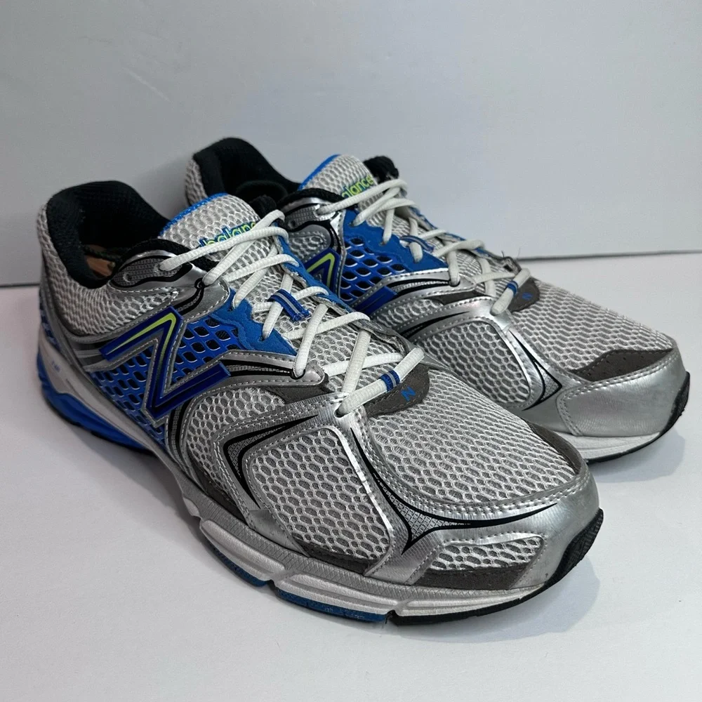 New Balance Silver and Blue Running Shoes
